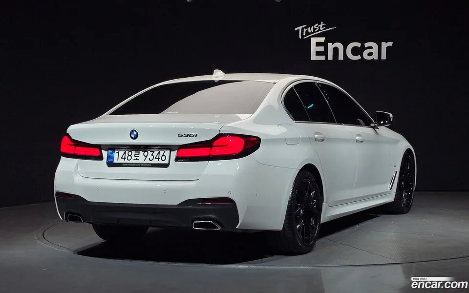 BMW 5 Series 530i M 2022 — миниатюра 2