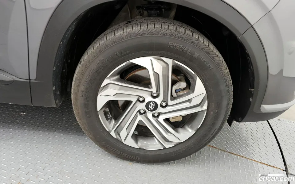 Hyundai SantaFe 2.2 4WD 2023 — миниатюра 5