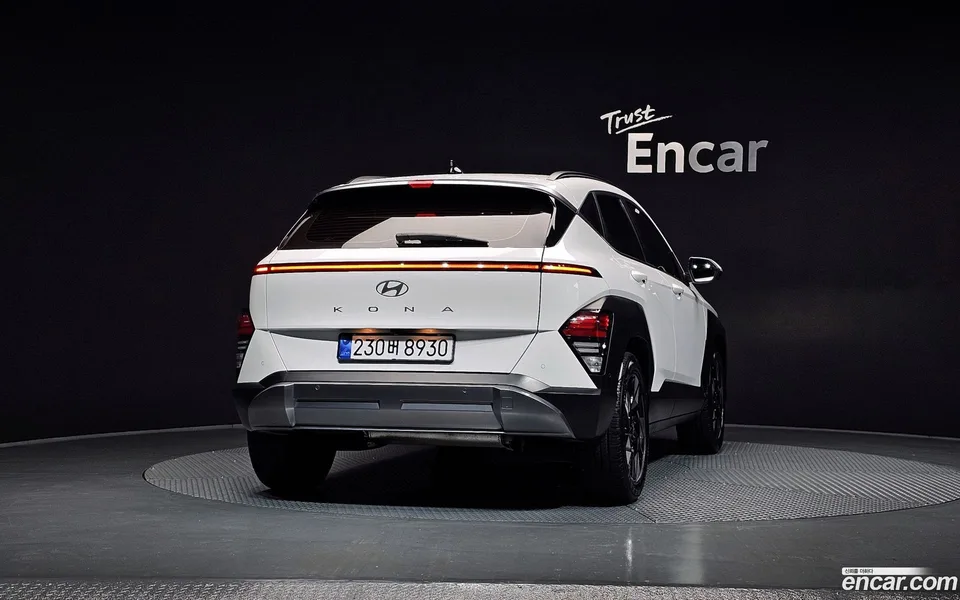 Hyundai Kona Hybrid 2023 — миниатюра 4