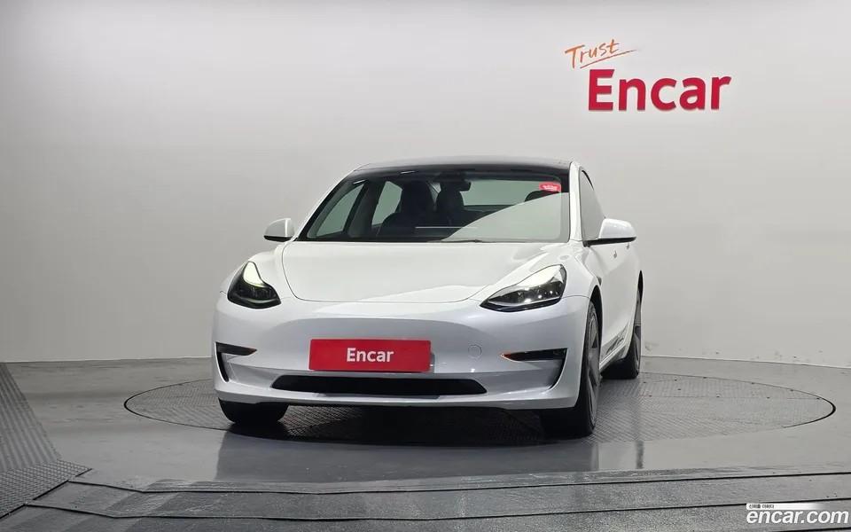 Tesla Model 3 RWD 2023 — миниатюра 3