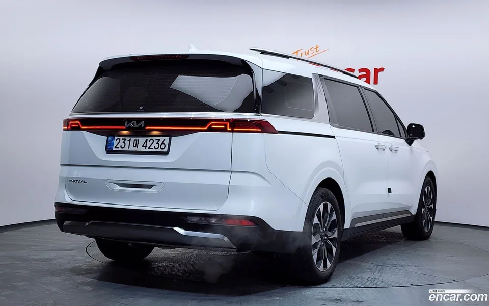Kia Carnival 9 2023 — миниатюра 2