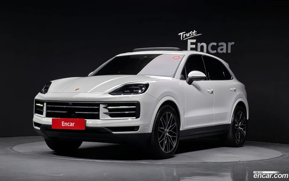Porsche Cayenne 3.0 2024 — фото 1, купить с доставкой в Москву