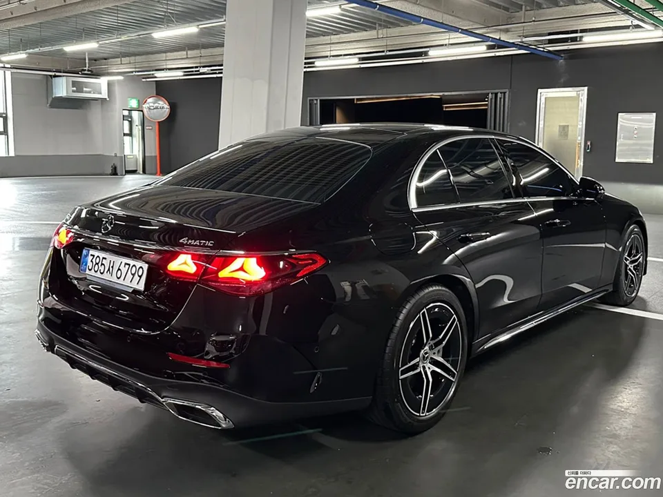 Mercedes-Benz E-Class E300 4MATIC AMG Line 2025 — миниатюра 4