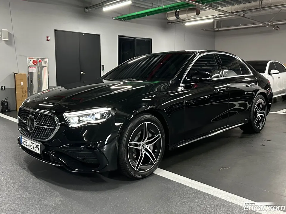 Mercedes-Benz E-Class E300 4MATIC AMG Line 2025 — фото 1, купить с доставкой в Москву