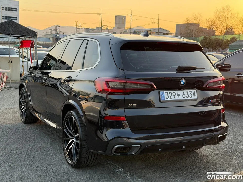 BMW X5 M50i 2022 — миниатюра 2
