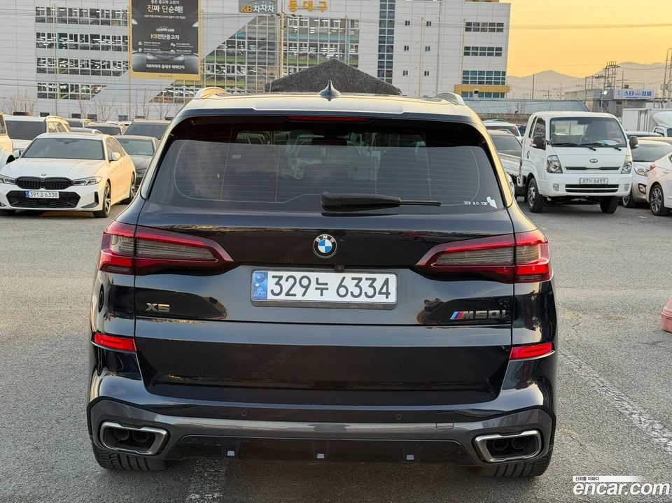 BMW X5 M50i 2022 — миниатюра 4