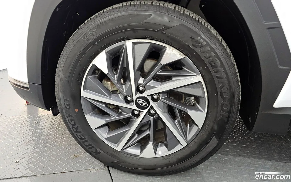 Hyundai Tucson 2.0 2WD 2022 — миниатюра 5