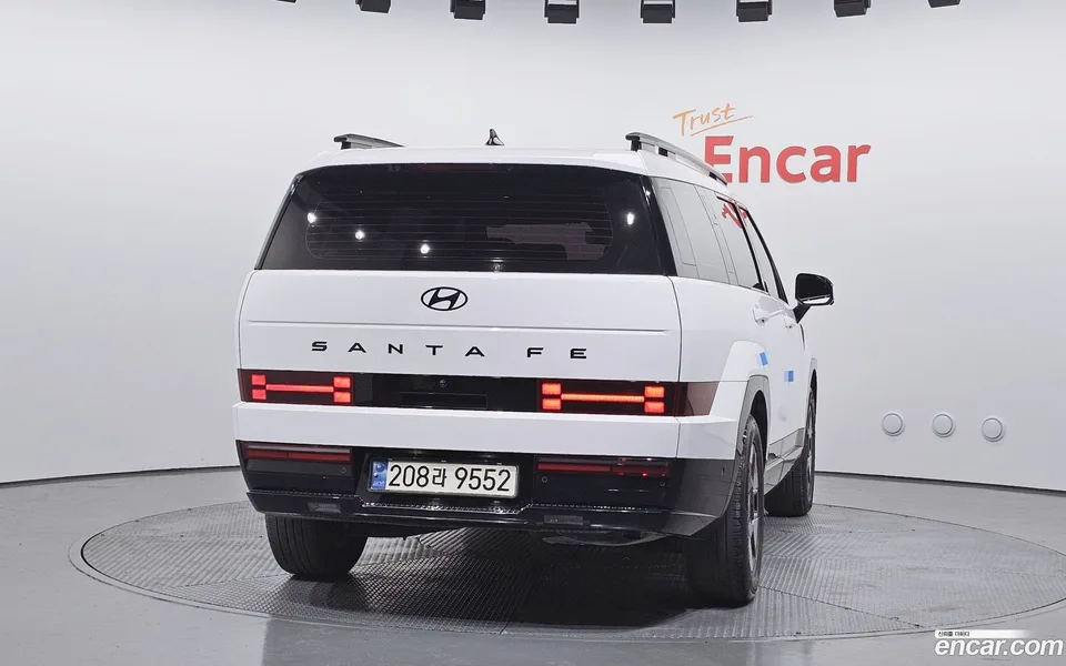 Hyundai SantaFe HEV 1.6 2WD 2023 — миниатюра 4