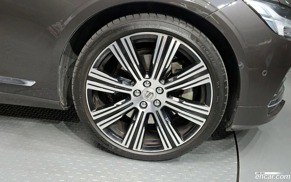 Volvo S90 B6 AWD 2022 — миниатюра 5