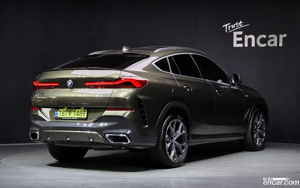 BMW X6 xDrive40i M 2022 — миниатюра 2