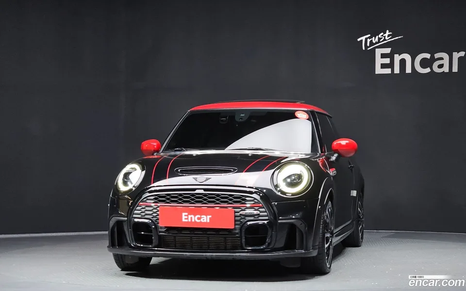 MINI Cooper S JCW 2023 — миниатюра 3