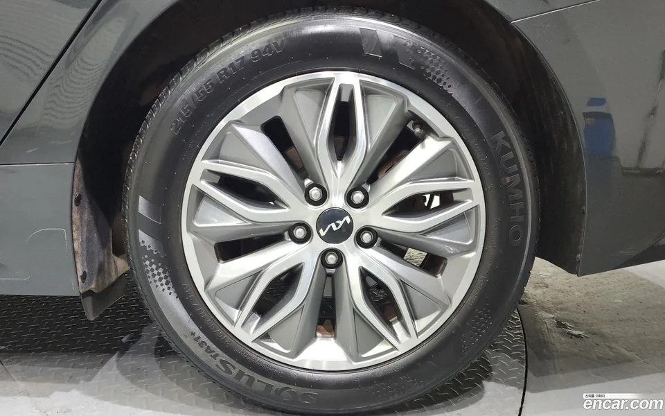 Kia K5 Hybrid 2022 — миниатюра 5