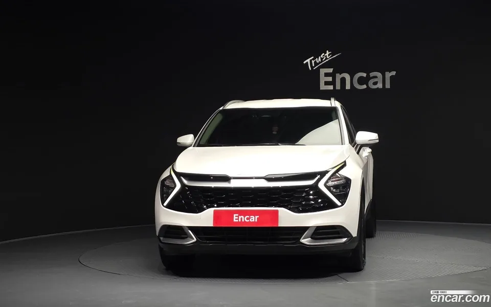 Kia Sportage 2.0 2WD 2022 — миниатюра 3