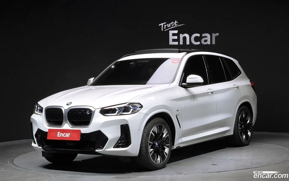 BMW iX3 M 2024 — фото 1, купить с доставкой в Москву