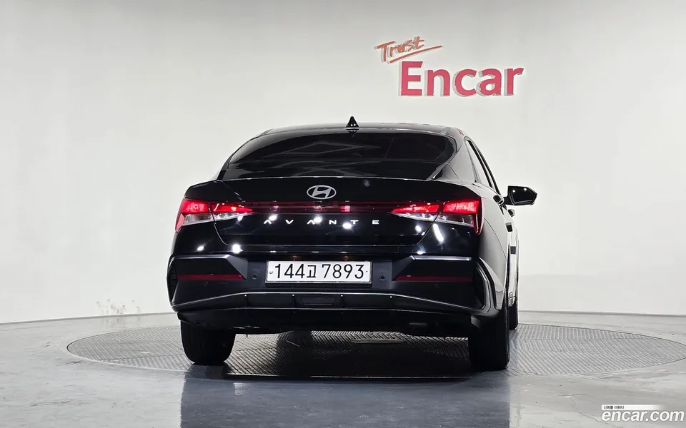Hyundai Avante CN7 Hybrid 2025 — миниатюра 4