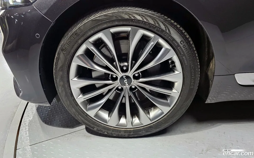 Kia K9 3.8 GDI AWD 2023 — миниатюра 5