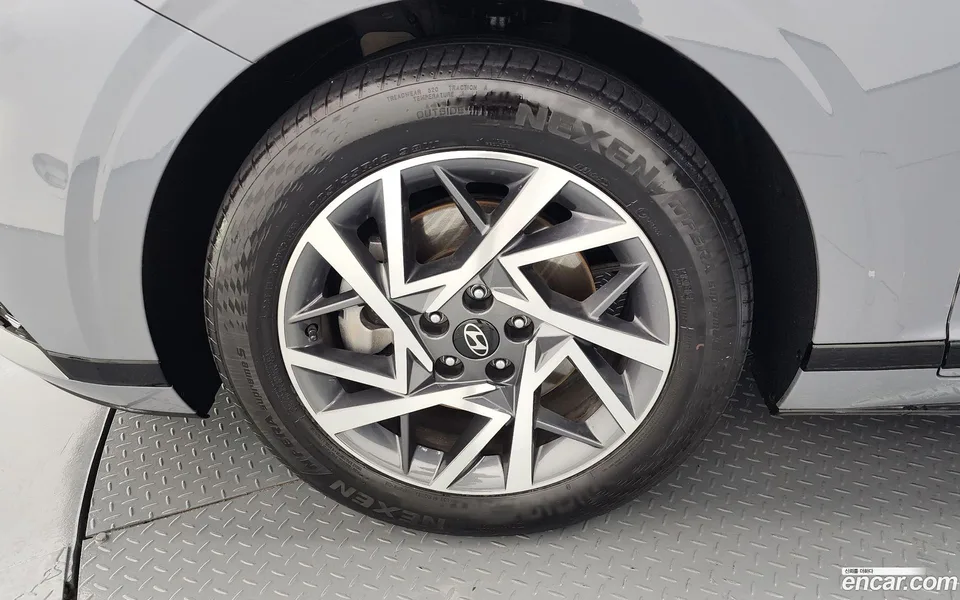 Hyundai Grandeur 2.5 2WD 2023 — миниатюра 5