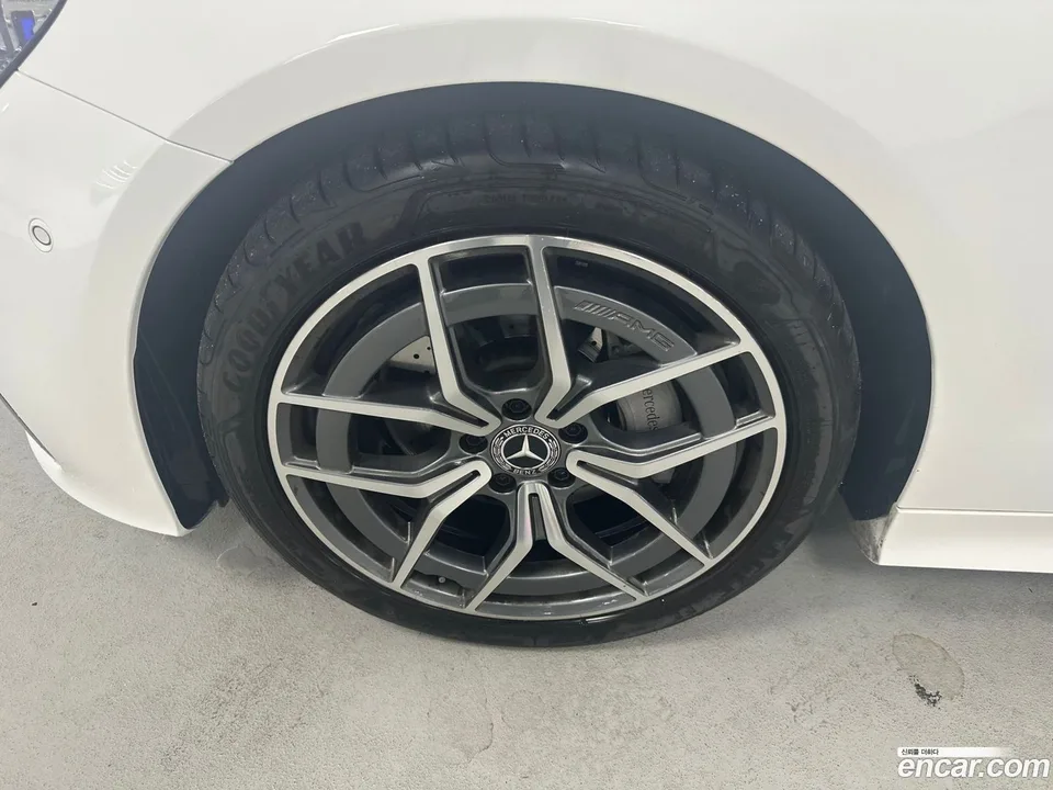 Mercedes-Benz E-Class E300d 4MATIC 2023 — миниатюра 5