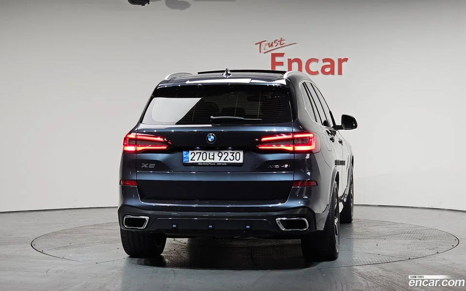 BMW X5 xDrive 40i M 2022 — миниатюра 4
