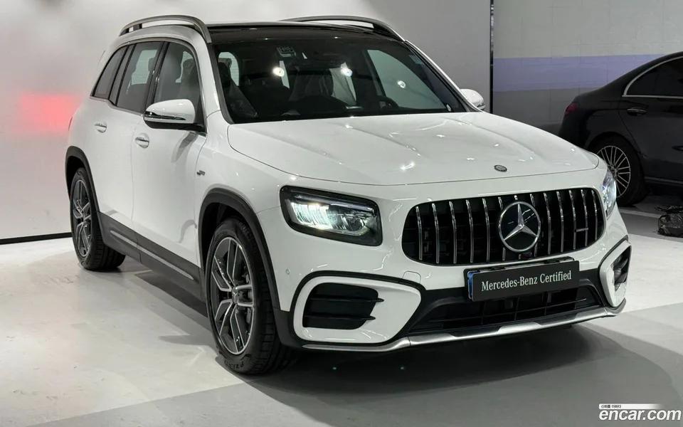 Mercedes-Benz GLB-Class AMG GLB35 4MATIC 2025 — миниатюра 2