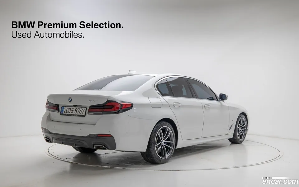 BMW 5 Series 520i M 2023 — миниатюра 2
