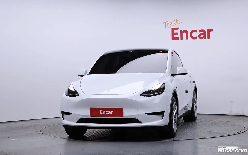 Tesla Model Y RWD 2024 — миниатюра 3