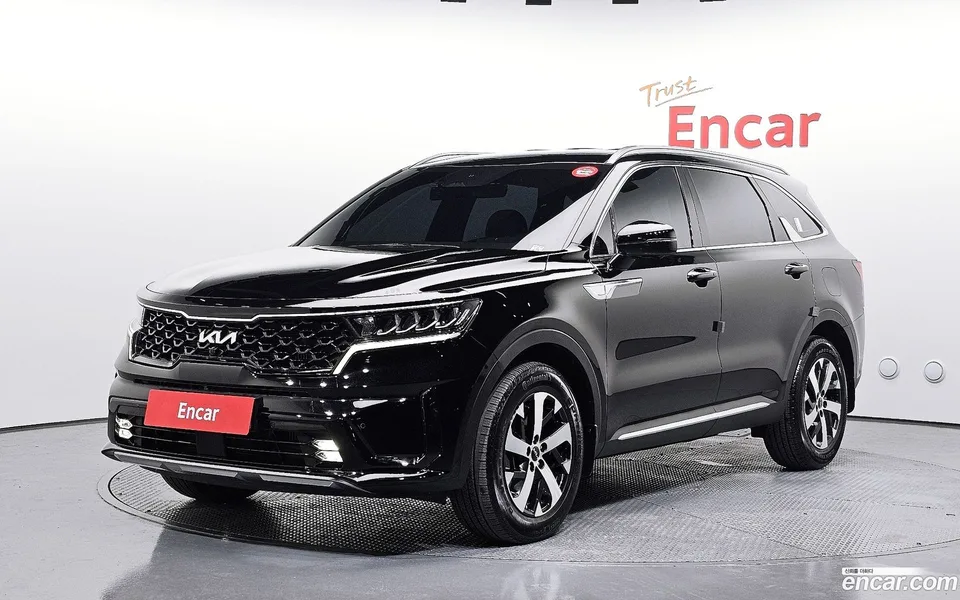 Kia Sorento 2.5T 2WD 2023 — фото 1, купить с доставкой в Москву