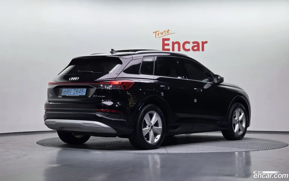Audi Q4 e-tron 40 2022 — миниатюра 2