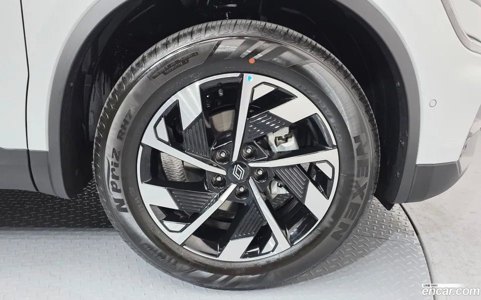 Renault Samsung QM6 2.0 LPe RE 2WD 2026 — миниатюра 5