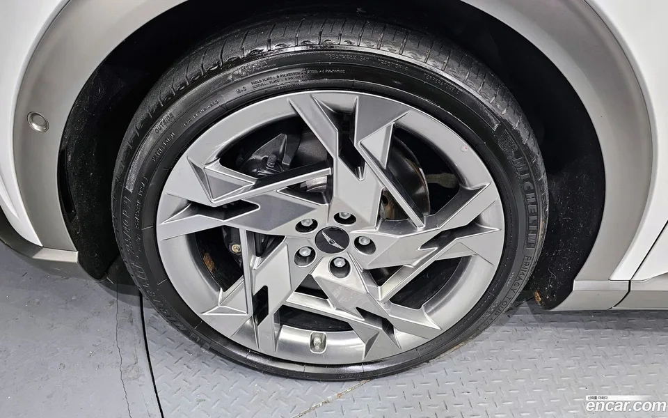 Genesis GV60 AWD 2022 — миниатюра 5