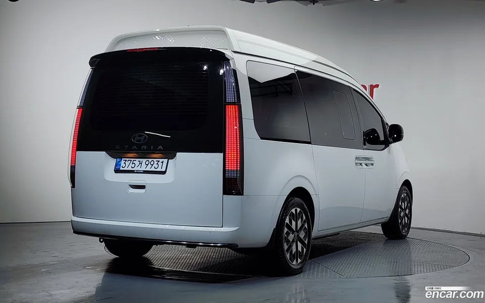 Hyundai Staria HEV 1.6 7 2025 — миниатюра 2