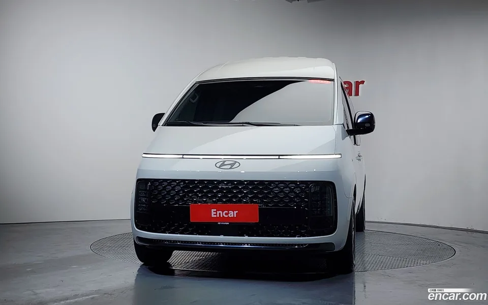 Hyundai Staria HEV 1.6 7 2025 — миниатюра 3