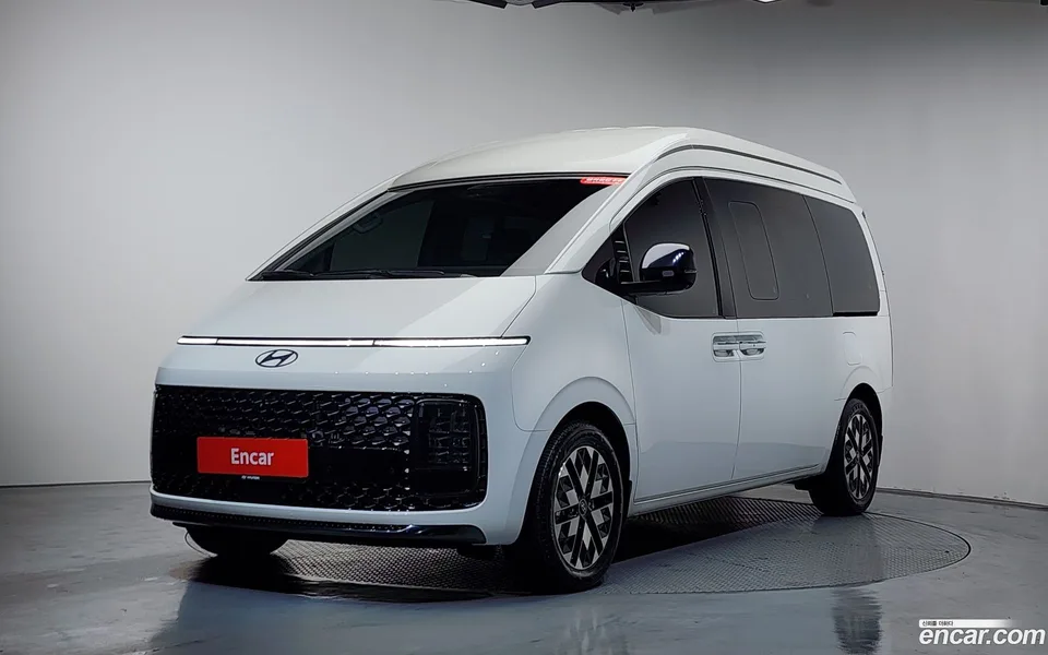 Hyundai Staria HEV 1.6 7 2025 — фото 1, купить с доставкой в Москву