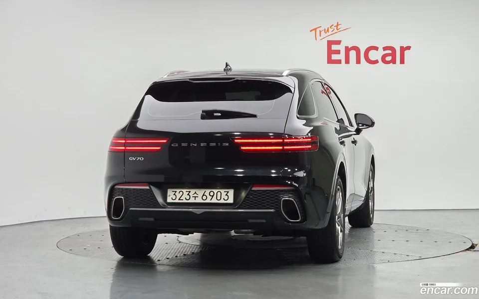 Genesis GV70 2.5T 2WD 2022 — миниатюра 4