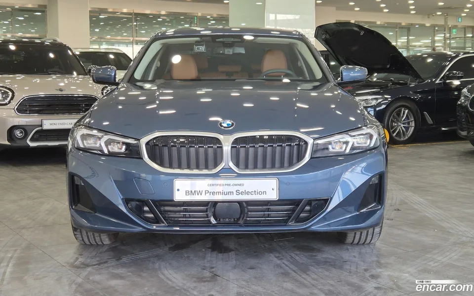 BMW 3 Series 320i 2025 — миниатюра 2