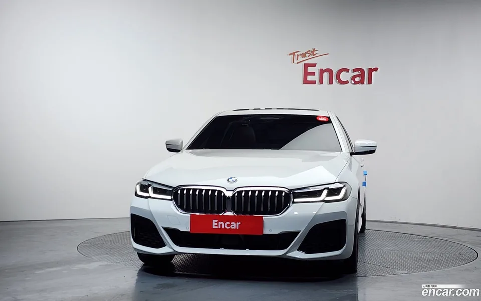 BMW 5 Series 530i M 2022 — миниатюра 3