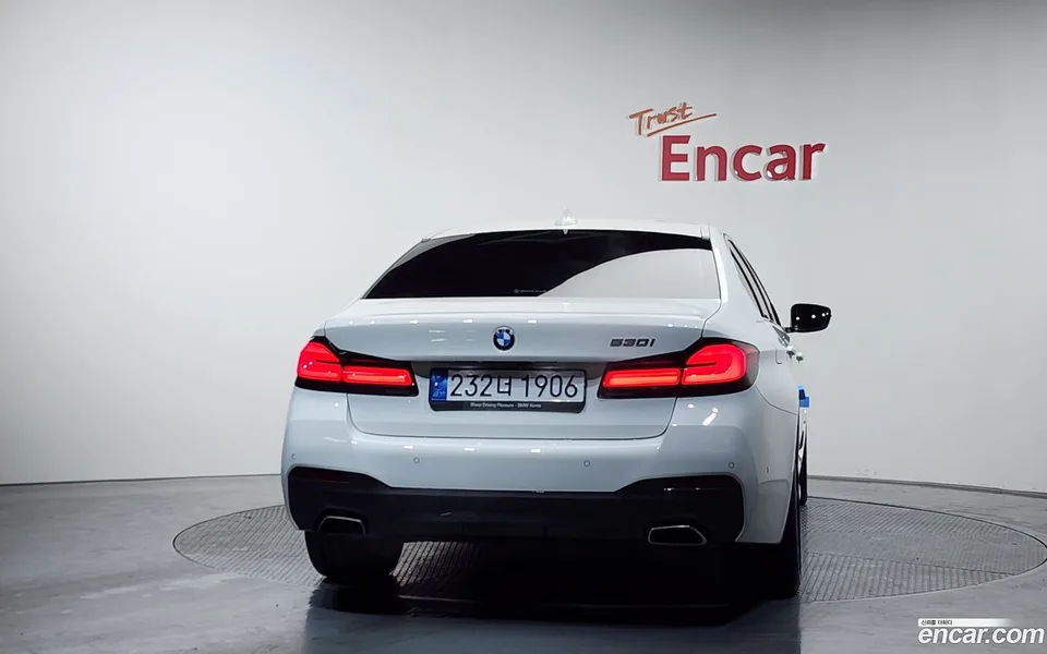 BMW 5 Series 530i M 2022 — миниатюра 4