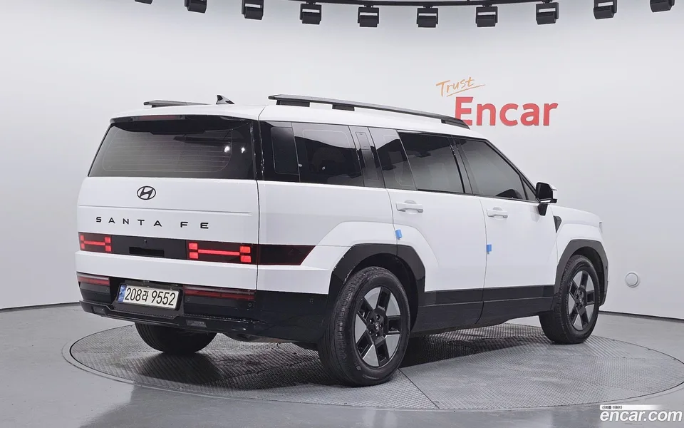 Hyundai SantaFe HEV 1.6 2WD 2023 — миниатюра 2