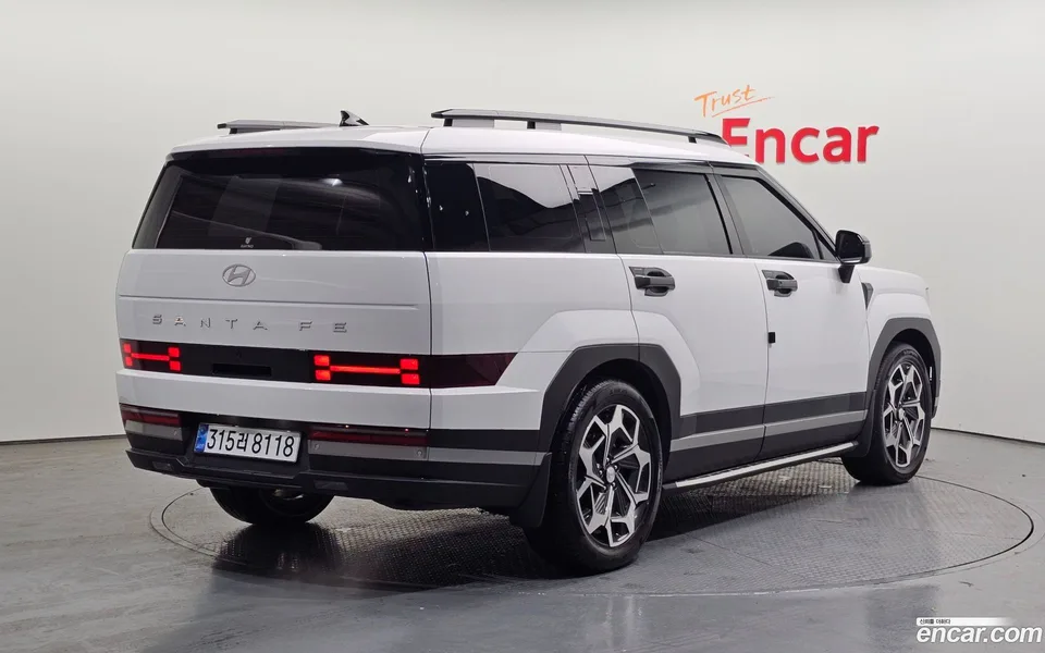Hyundai Santa Fe HEV 1.6 2WD 2024 — миниатюра 2