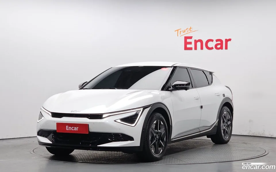 Kia EV6 4WD 2025 — фото 1, купить с доставкой в Москву
