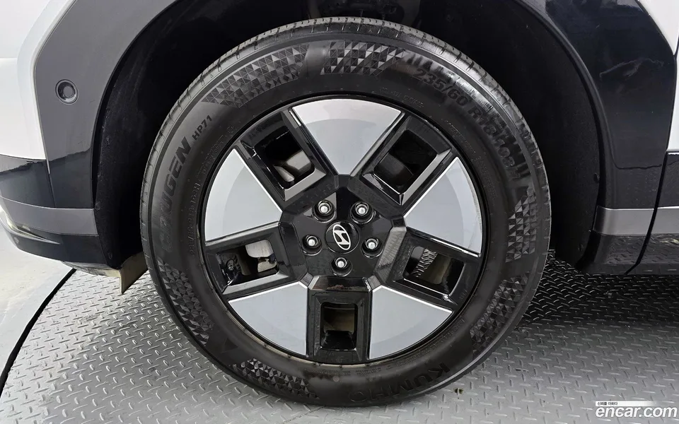 Hyundai SantaFe HEV 1.6 2WD 2024 — миниатюра 5
