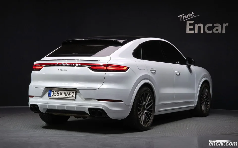 Porsche Cayenne 3.0 2022 — миниатюра 2