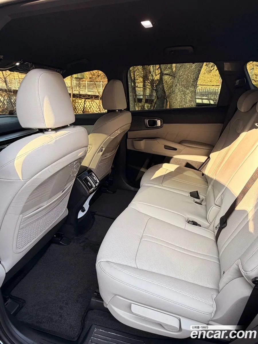Kia Sorento HEV 1.6 2WD 2025 — фото 1, купить с доставкой в Москву