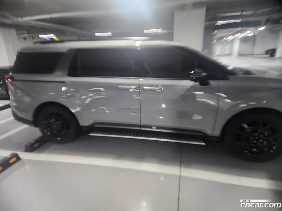 Kia Carnival HEV 9 X Line 2025 — миниатюра 2