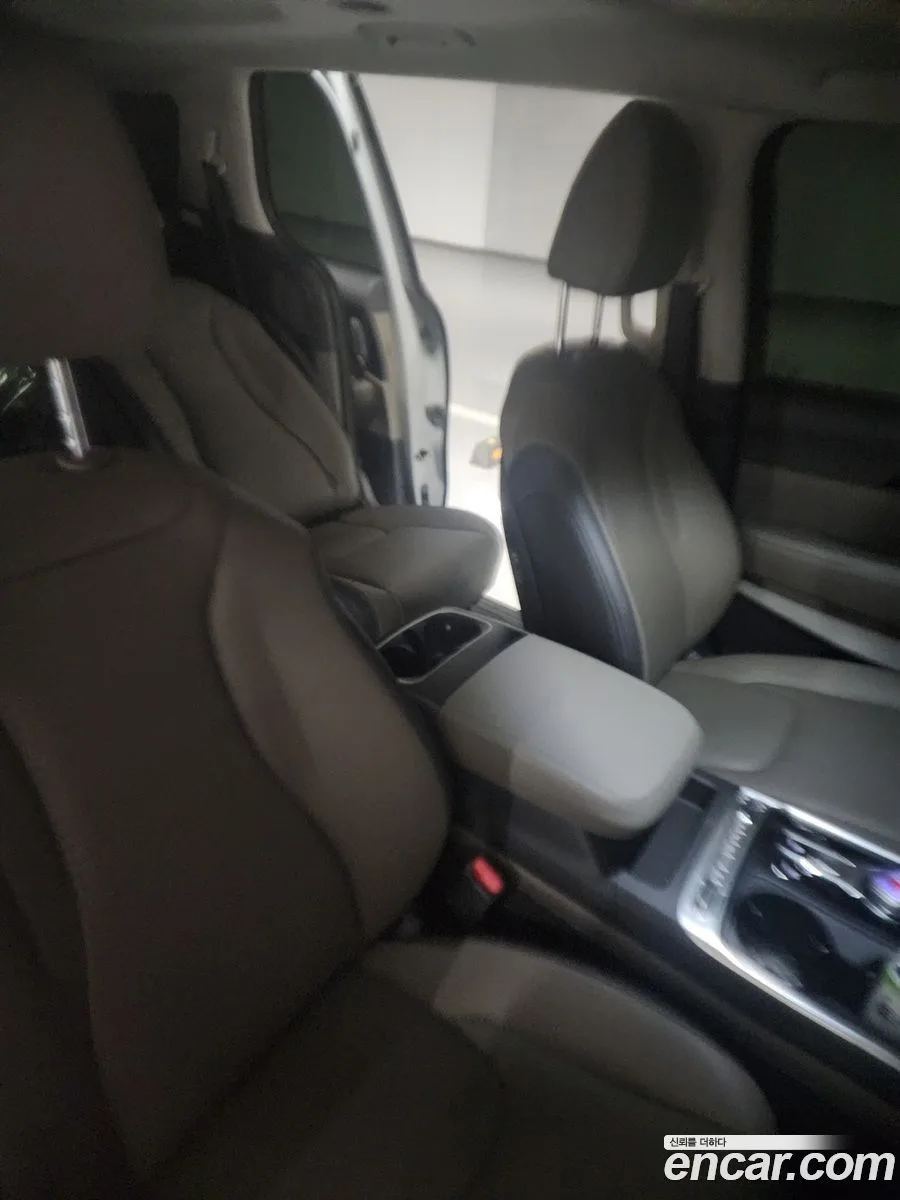Kia Carnival HEV 9 X Line 2025 — миниатюра 5