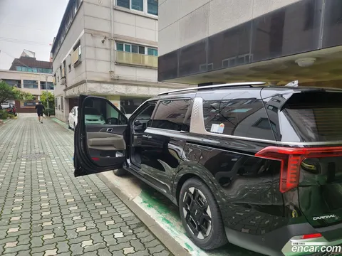 Kia Carnival 2025 купить в Москве