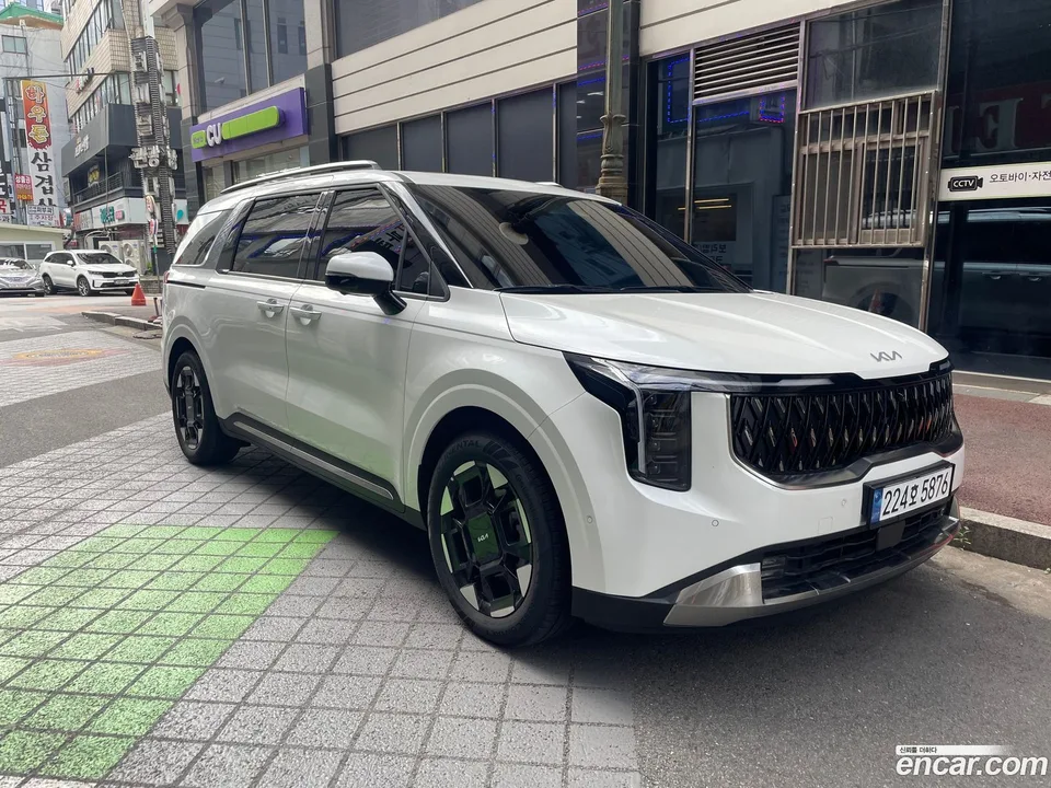 Kia Carnival HEV 9 2024 — миниатюра 5
