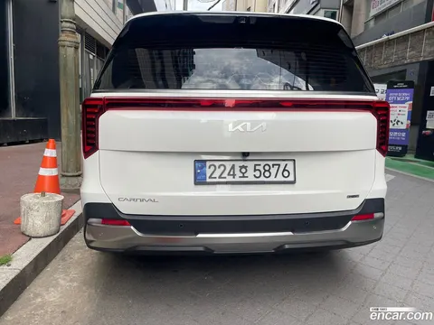 Kia Carnival 2024 купить в Москве