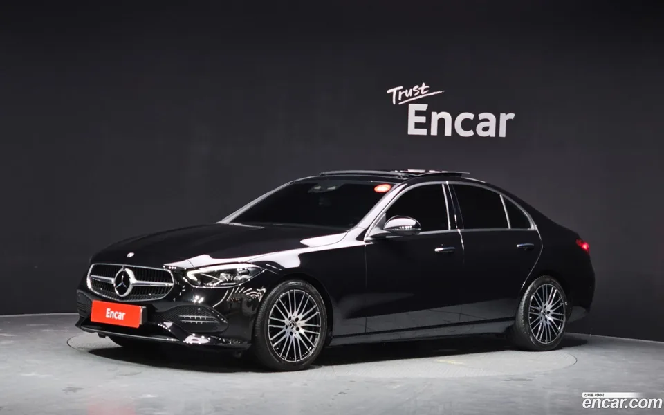 Mercedes-Benz C-Class C300 4MATIC 2024 — фото 1, купить с доставкой в Москву