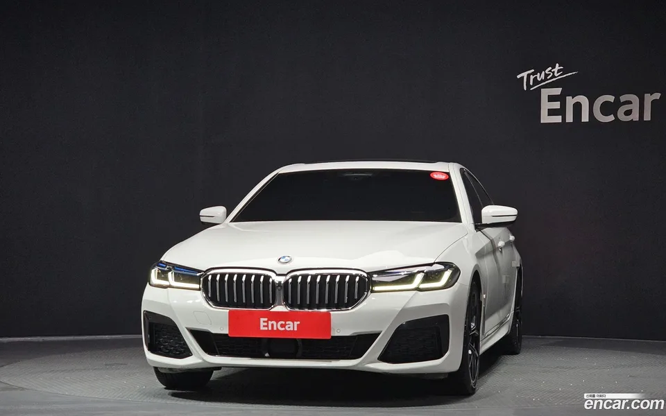 BMW 5 Series 530i M 2023 — миниатюра 3